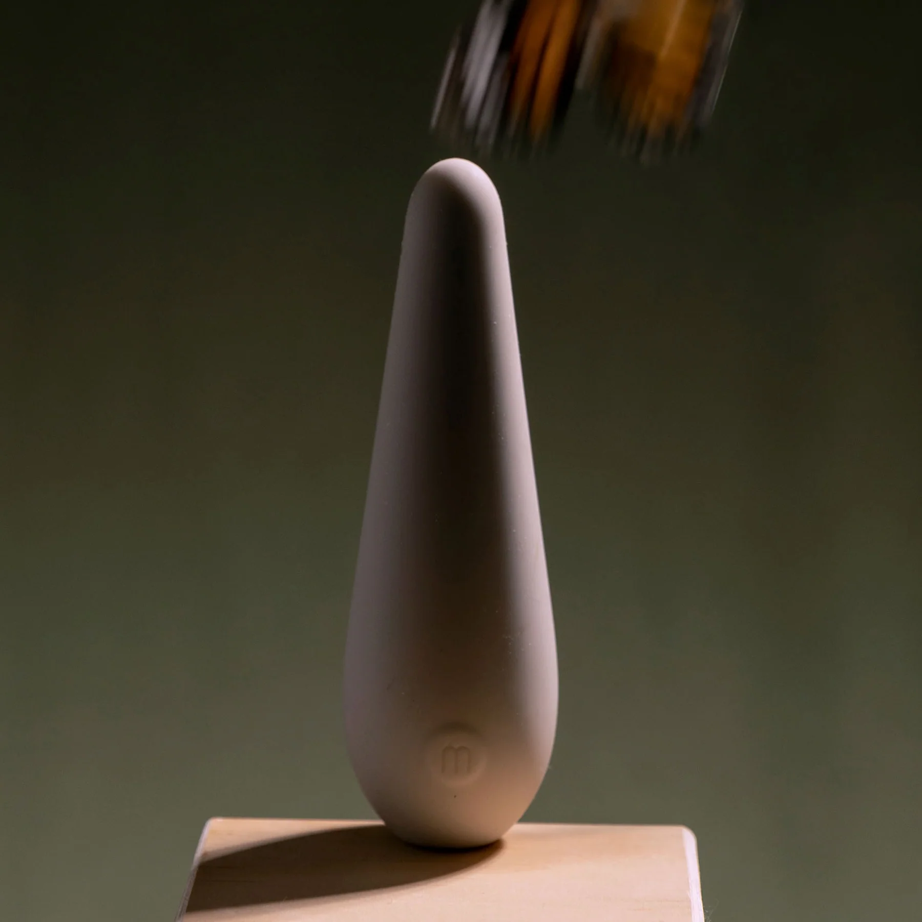 Maude Vibe - side view